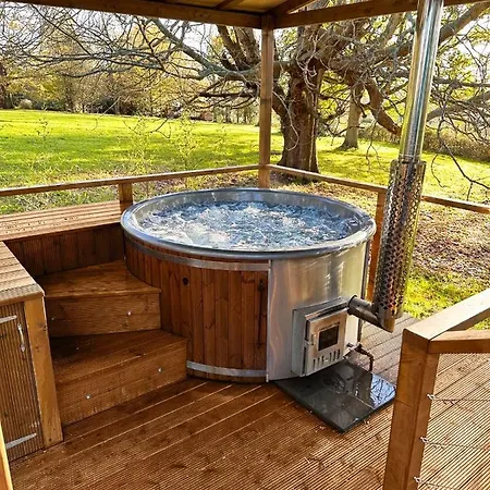 Luna Domes Chiddingstone Exterior photo