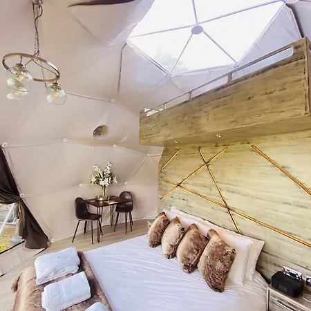 Luna Domes Chiddingstone Exterior photo