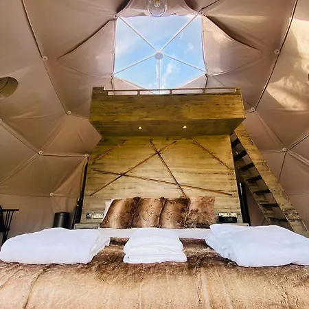 Luna Domes Chiddingstone Exterior photo