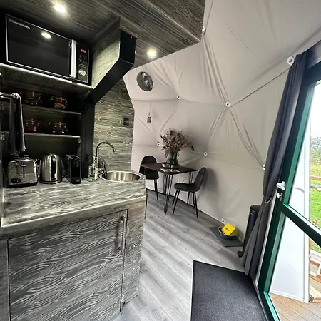 Luna Domes Chiddingstone Exterior photo