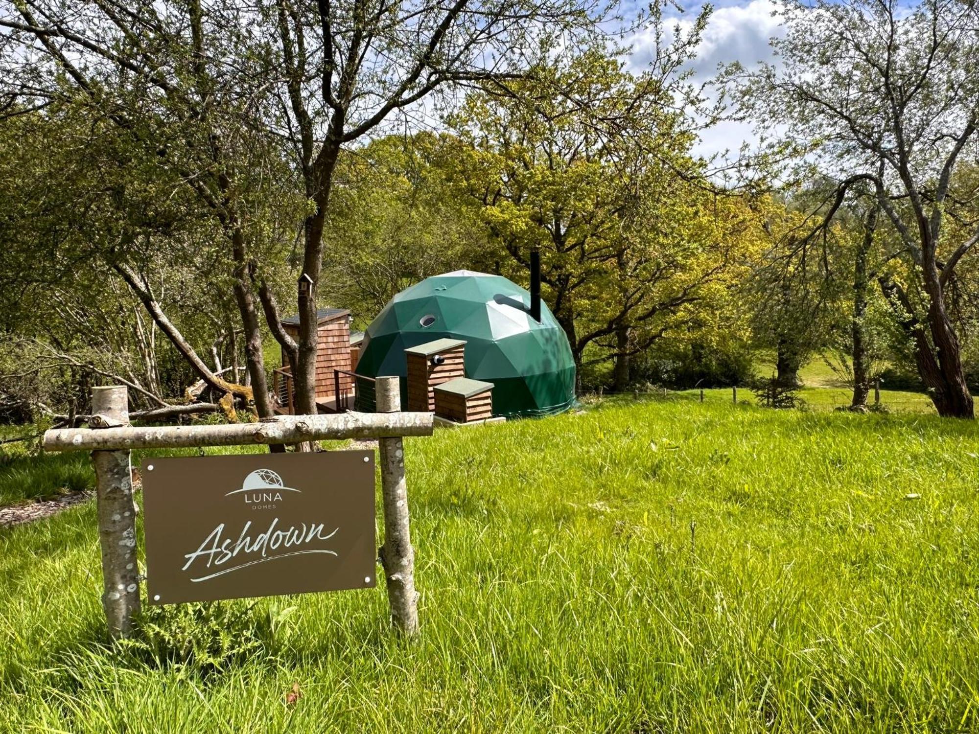 Lodge Luna Domes *