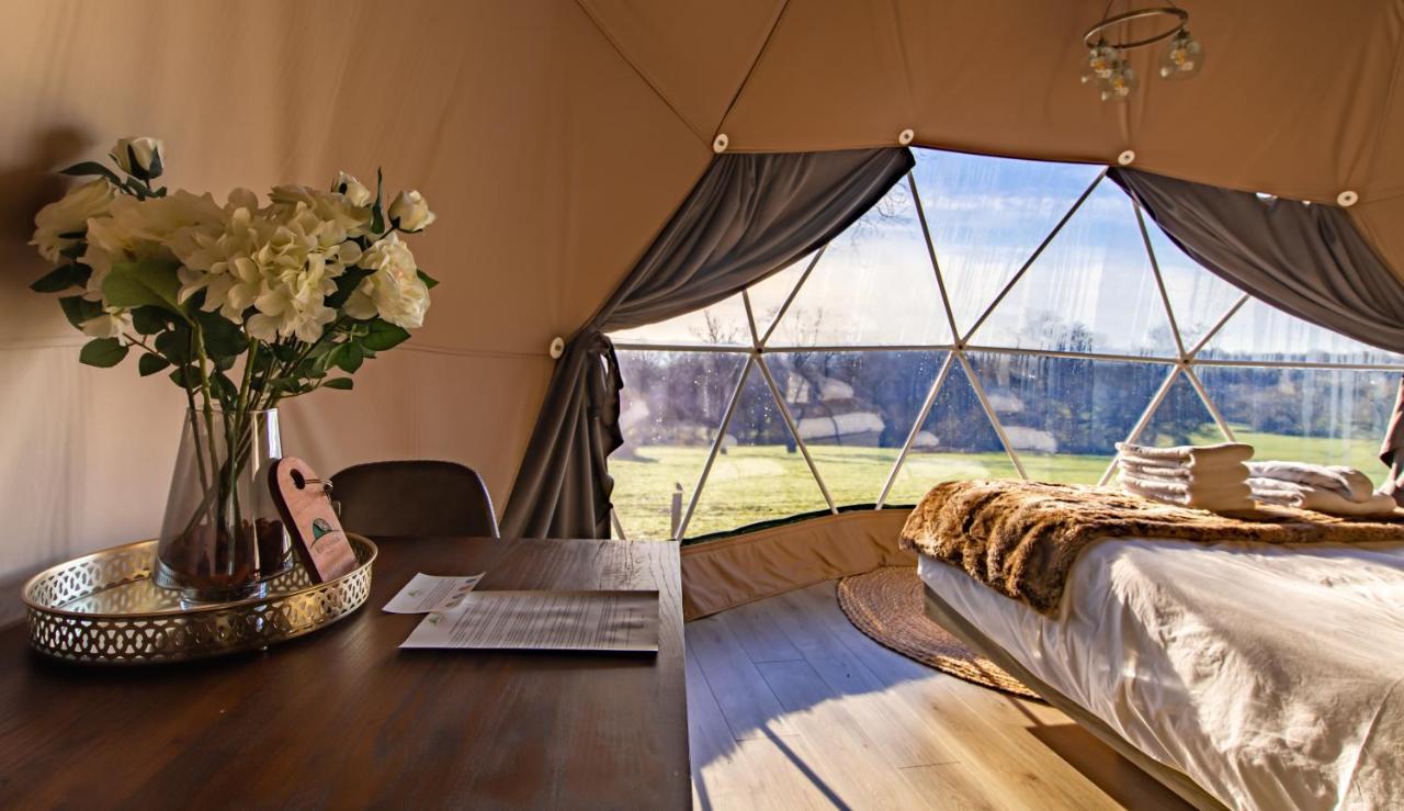 Lodge Luna Domes Chiddingstone